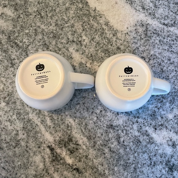 👻 Pottery Barn Ghost Mugs (set of 2) - Picture 4 of 4